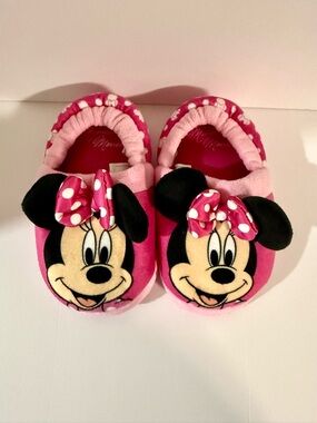 Disney Minnie Mouse Plush Kids Slippers Size 7/8